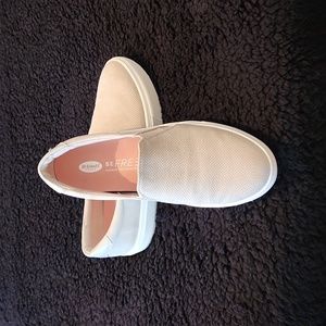 Women's Dr. Scholl's slip-ons 6.5 tan